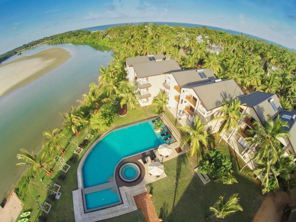 Amaranthe Bay Resort