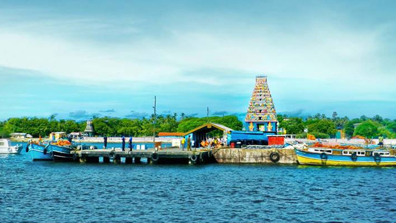 jaffna nainativu islan temple