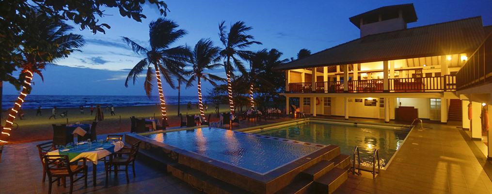 negombo beach fatr