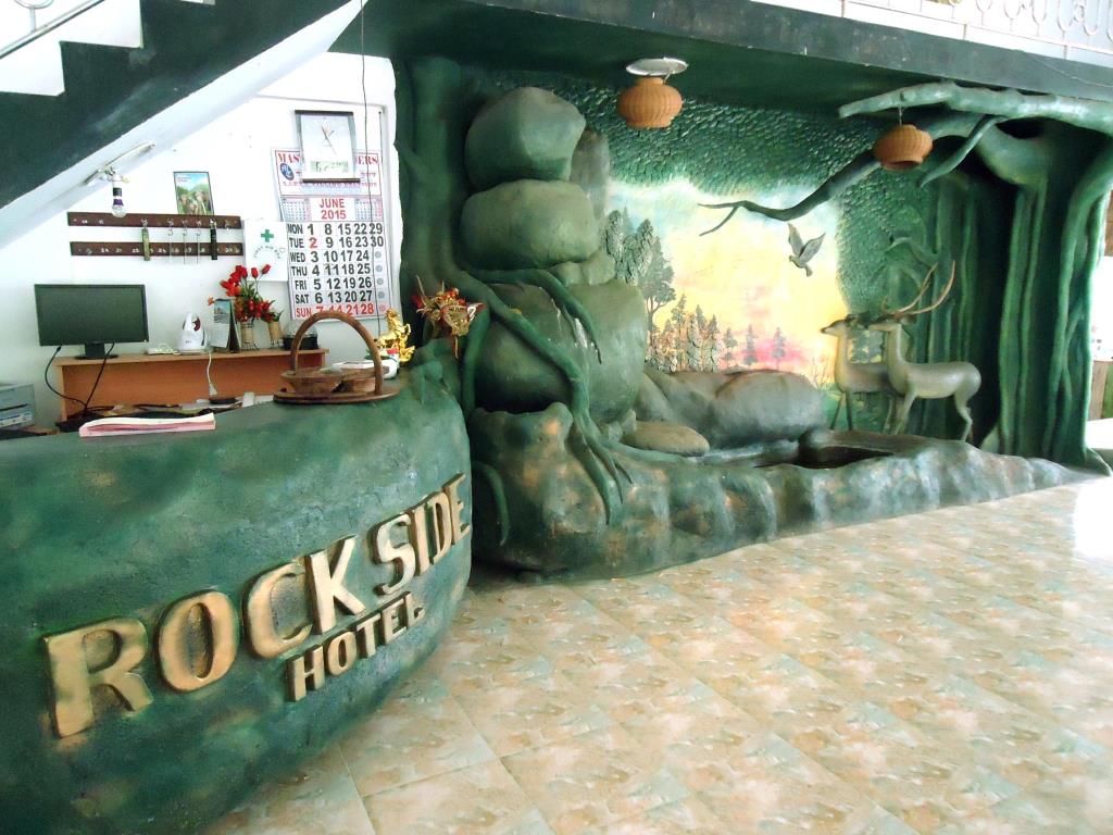 Rock Side Hotel