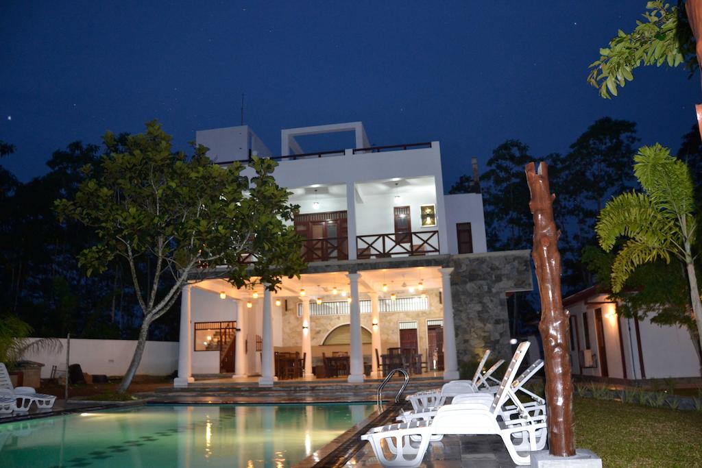 The Fort Edge Resort